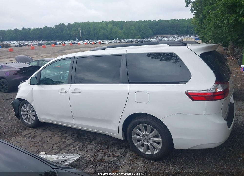2015 TOYOTA SIENNA VIN: 5TDJK3DC8FS127170