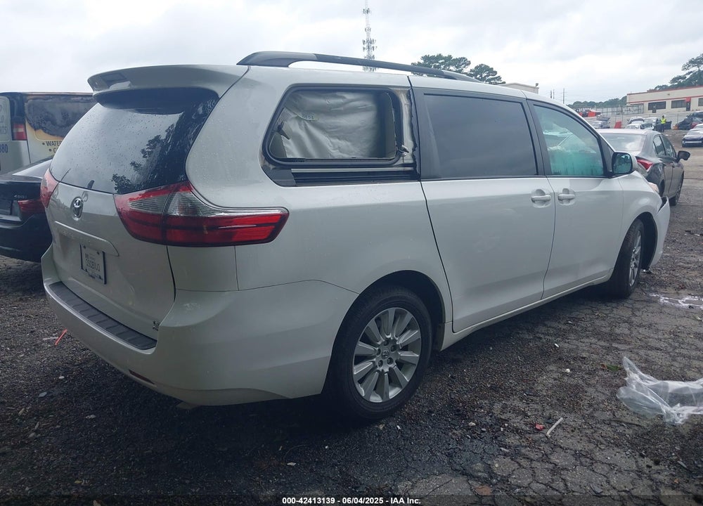 2015 TOYOTA SIENNA VIN: 5TDJK3DC8FS127170