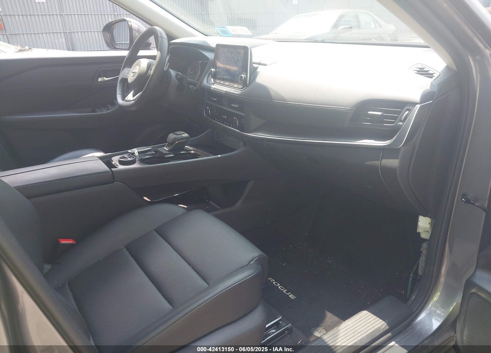 2024 NISSAN ROGUE VIN: JN8BT3BB9RW438000