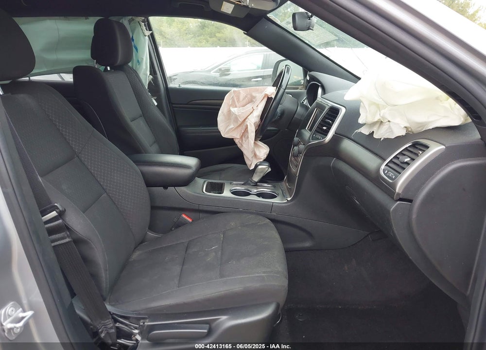 2018 JEEP GRAND CHEROKEE VIN: 1C4RJFAG0JC129021