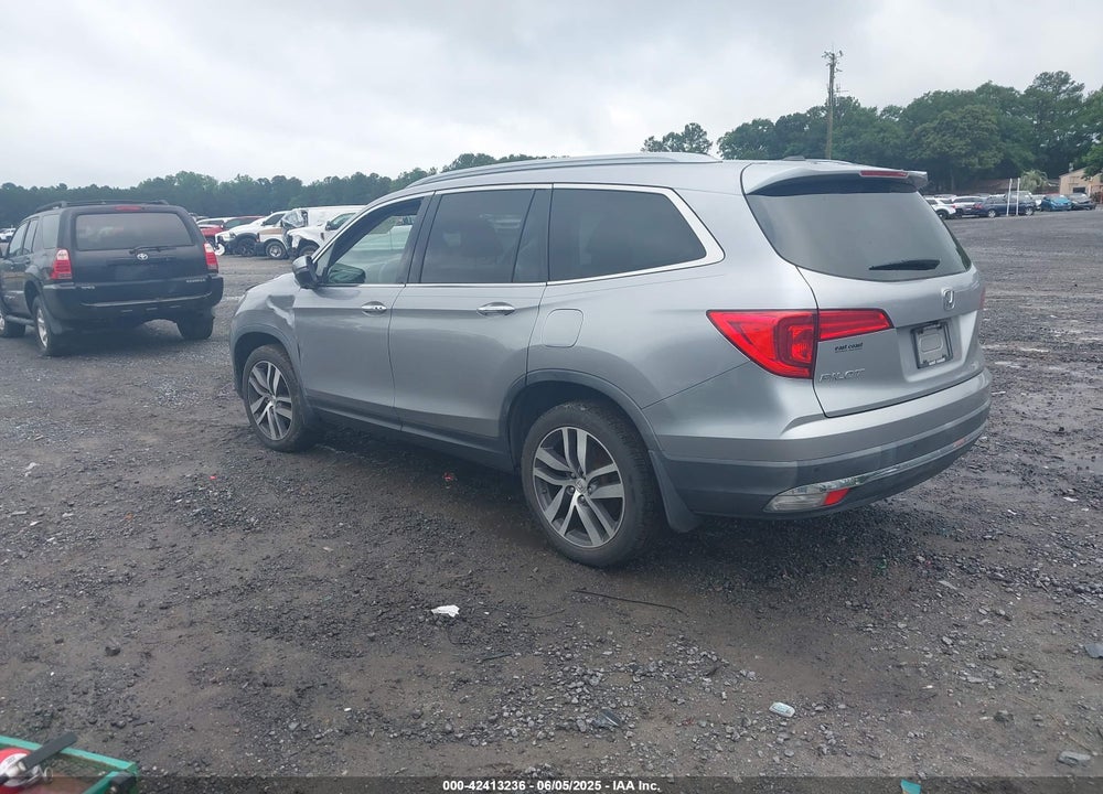 2017 HONDA PILOT VIN: 5FNYF5H9XHB042545