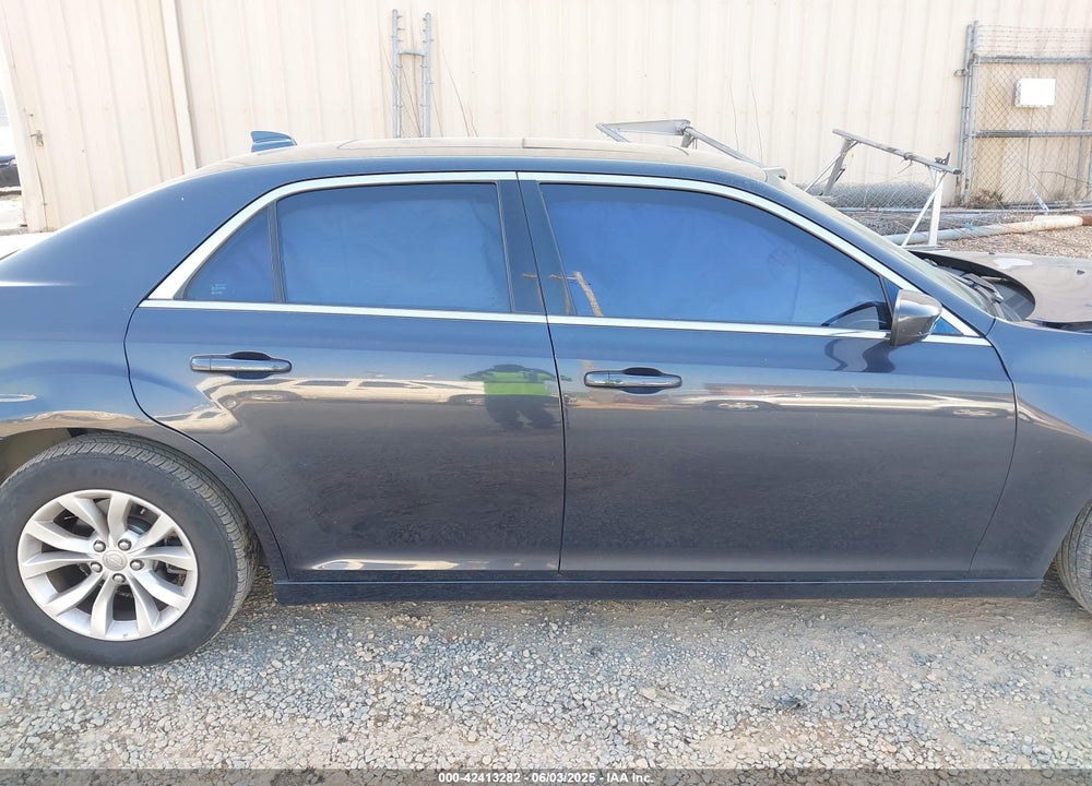 2015 CHRYSLER 300 LIMITED VIN: 2C3CCAAG8FH929898