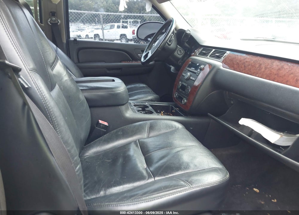2007 CHEVROLET TAHOE LT VIN: 1GNFC13J47R296021