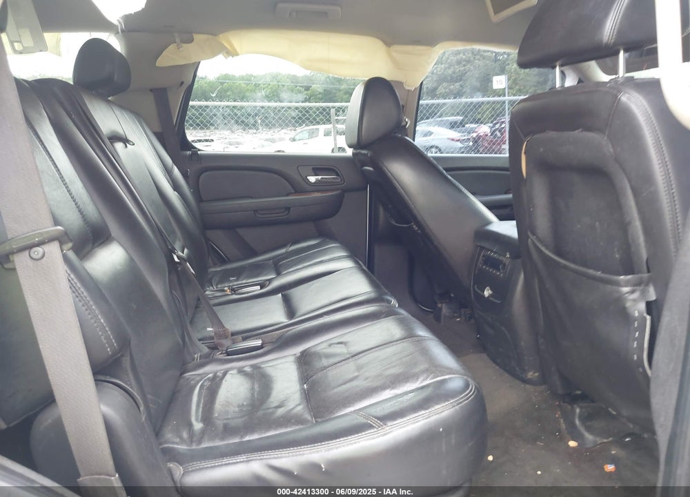 2007 CHEVROLET TAHOE LT VIN: 1GNFC13J47R296021