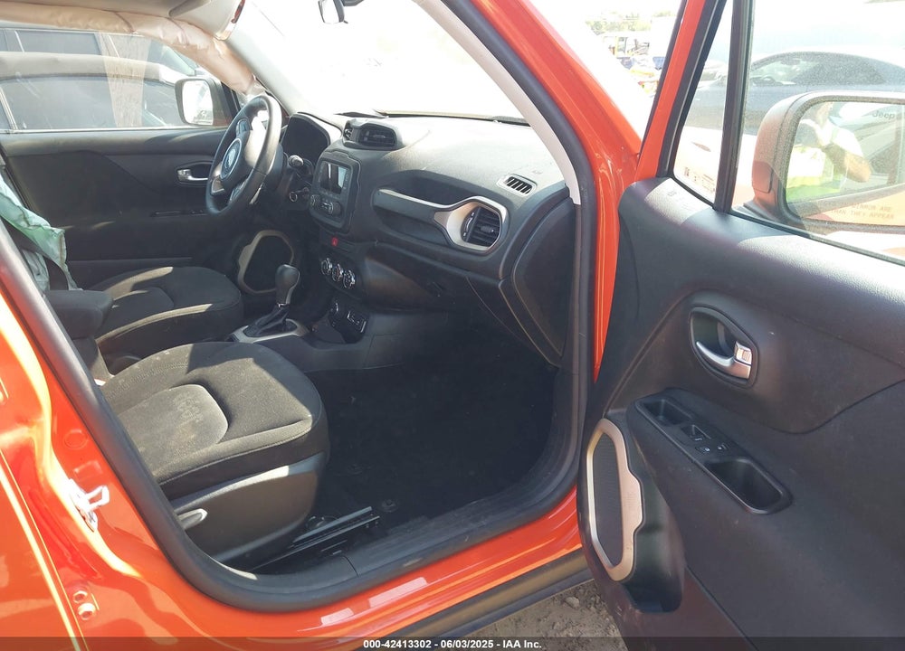 2015 JEEP RENEGADE VIN: ZACCJBAT5FPC17674
