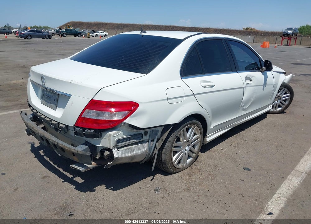 2009 MERCEDES-BENZ C 300 LUXURY/SPORT VIN: WDDGF54X49R041277