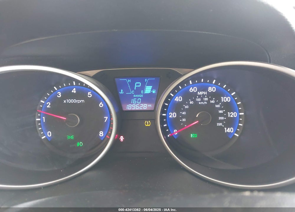 2014 HYUNDAI TUCSON VIN: KM8JUCAG4EU940268