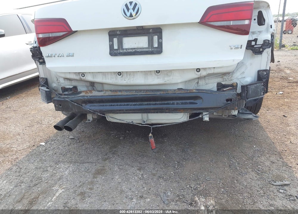 2017 VOLKSWAGEN JETTA 1.4T SE VIN: 3VWDB7AJ2HM223478