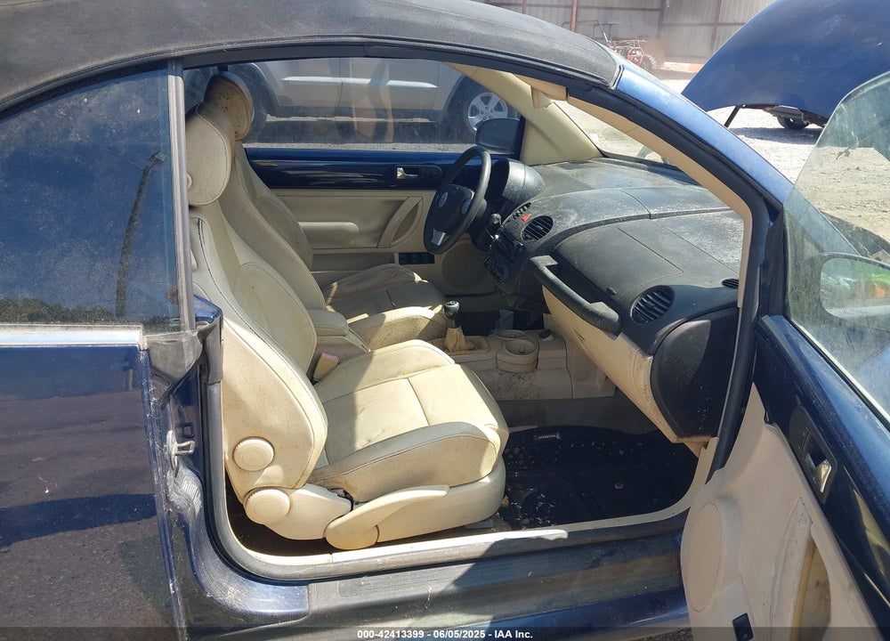 2005 VOLKSWAGEN NEW BEETLE GLS 1.8T VIN: 3VWCD31Y95M300662