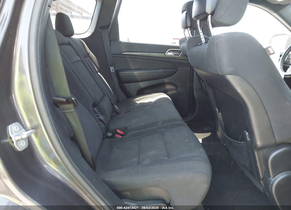 2015 JEEP GRAND CHEROKEE LAREDO VIN: 1C4RJFAG0FC895791