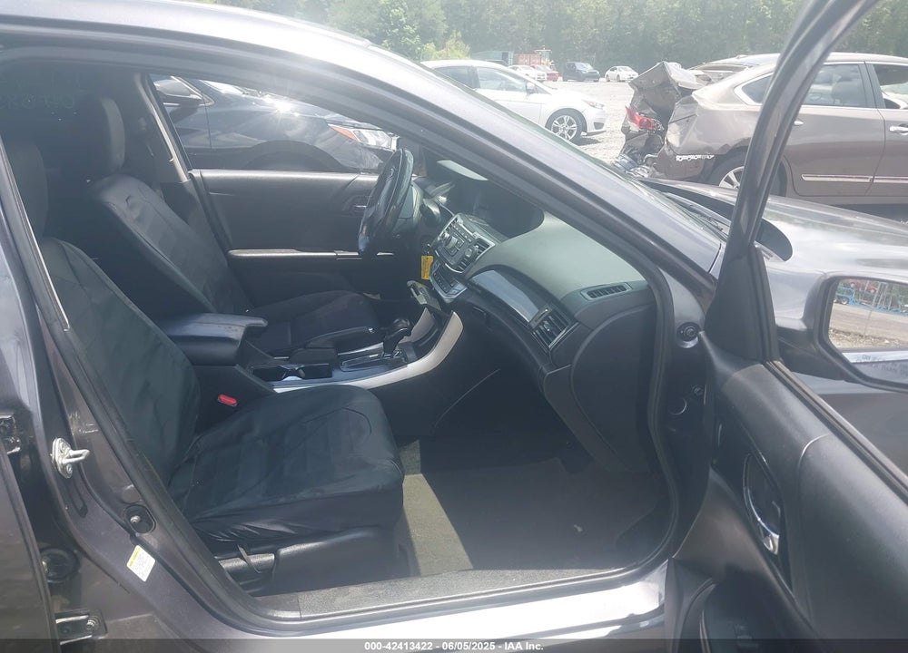 2014 HONDA ACCORD VIN: 1HGCR2F53EA062089