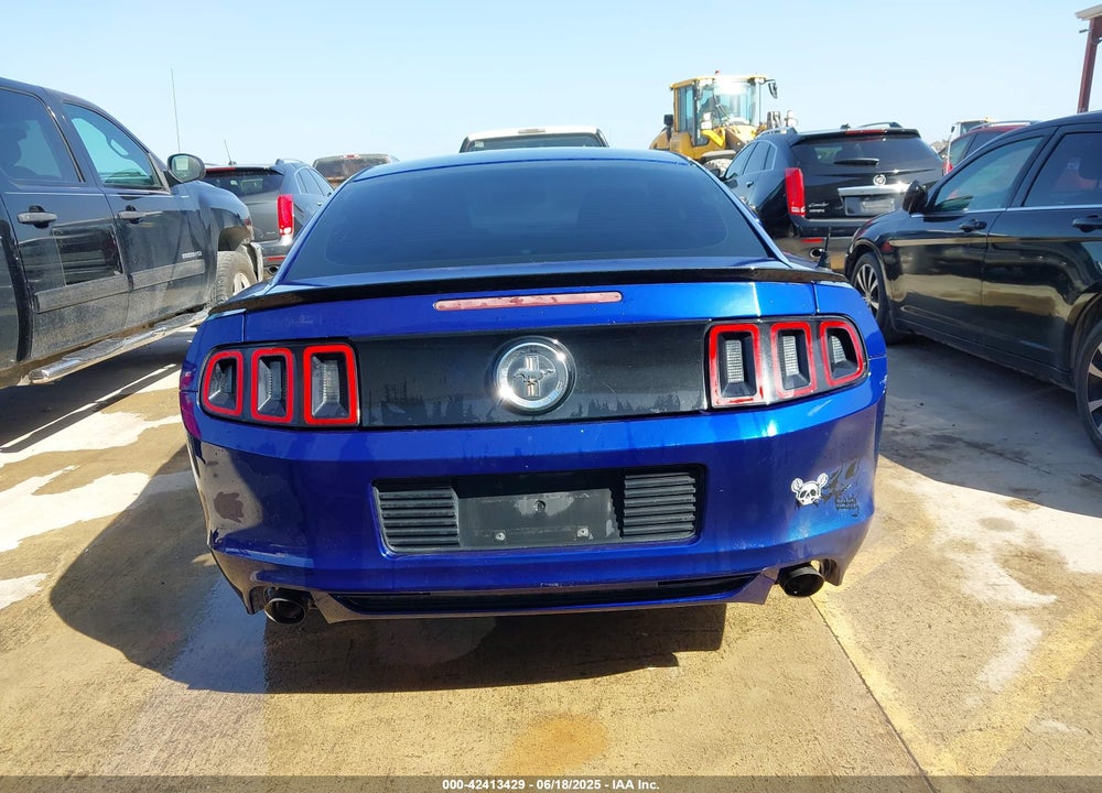 2014 FORD MUSTANG V6 VIN: 1ZVBP8AM6E5320810