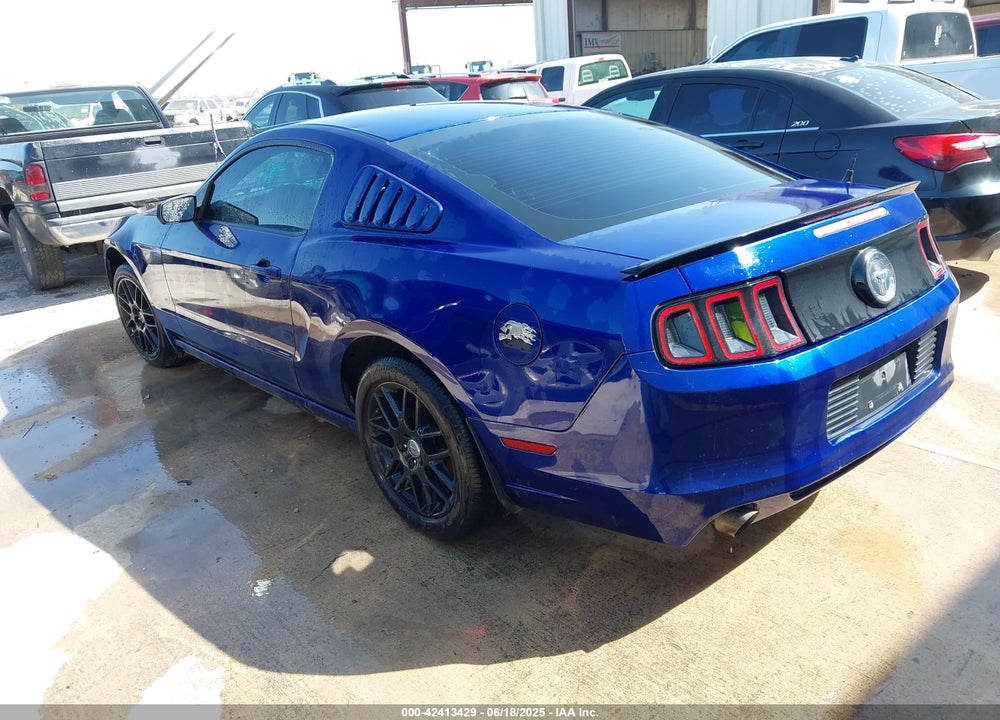 2014 FORD MUSTANG V6 VIN: 1ZVBP8AM6E5320810