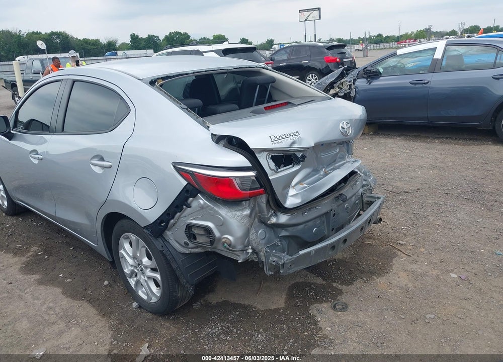 2018 TOYOTA YARIS IA VIN: 3MYDLBYV5JY317351