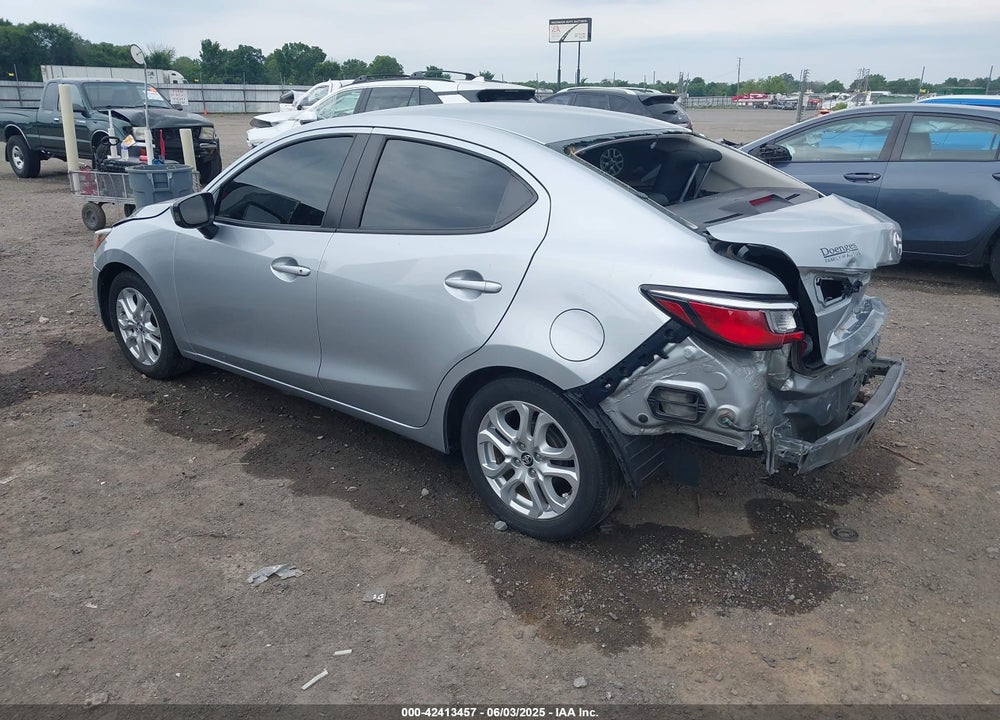 2018 TOYOTA YARIS IA VIN: 3MYDLBYV5JY317351