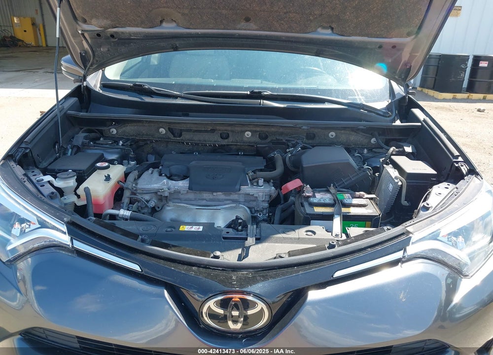 2018 TOYOTA RAV4 VIN: JTMDFREVXJD251109