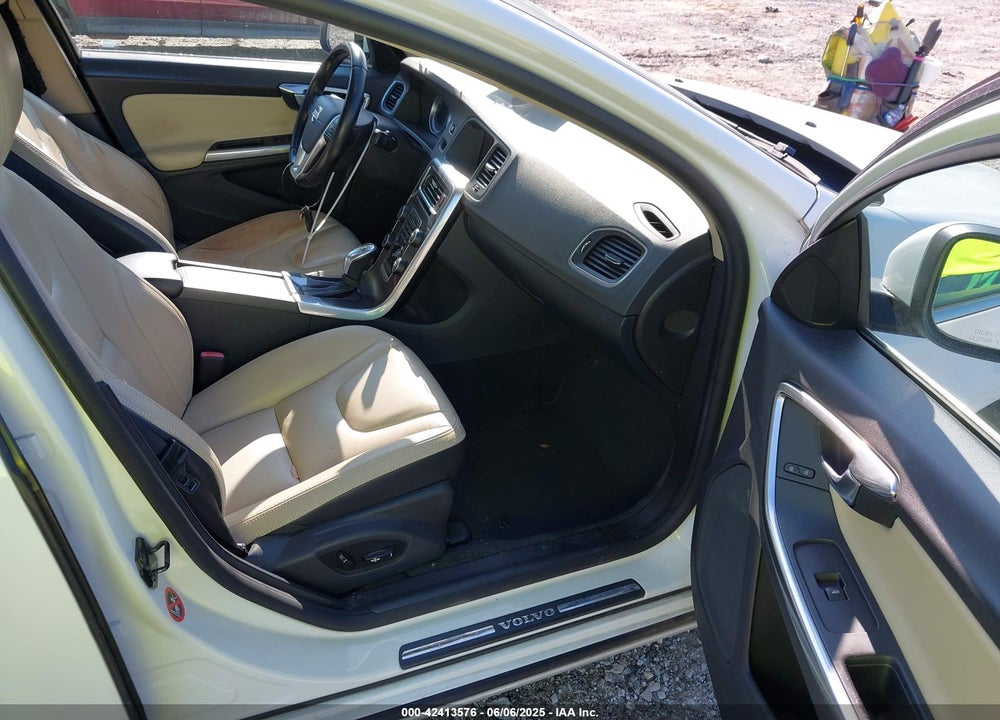 2013 VOLVO S60 VIN: YV1612FS1D2202815