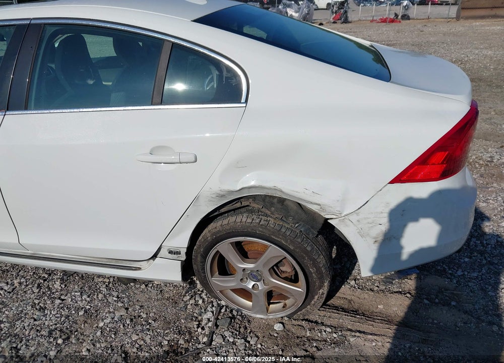 2013 VOLVO S60 VIN: YV1612FS1D2202815