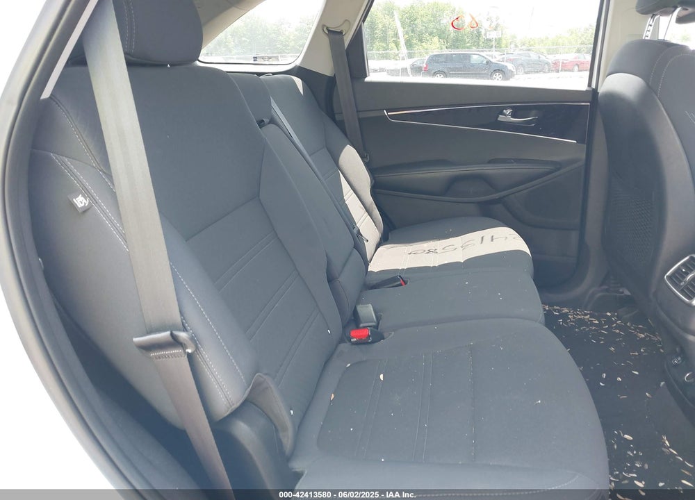 2017 KIA SORENTO VIN: 5XYPGDA59HG215653