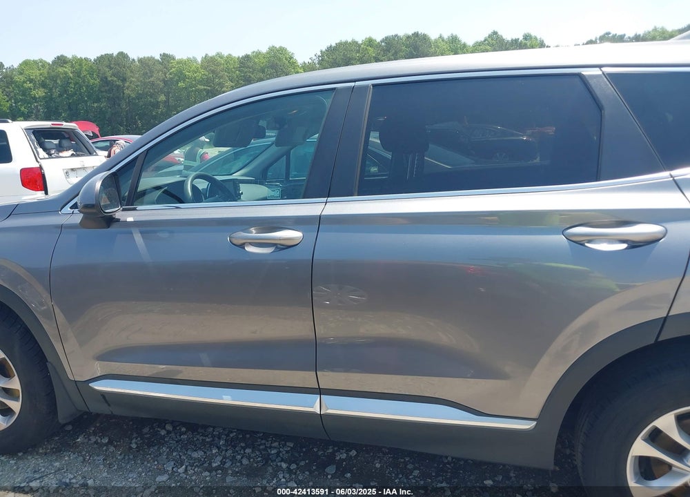 2019 HYUNDAI SANTA FE VIN: 5NMS23AD6KH112830