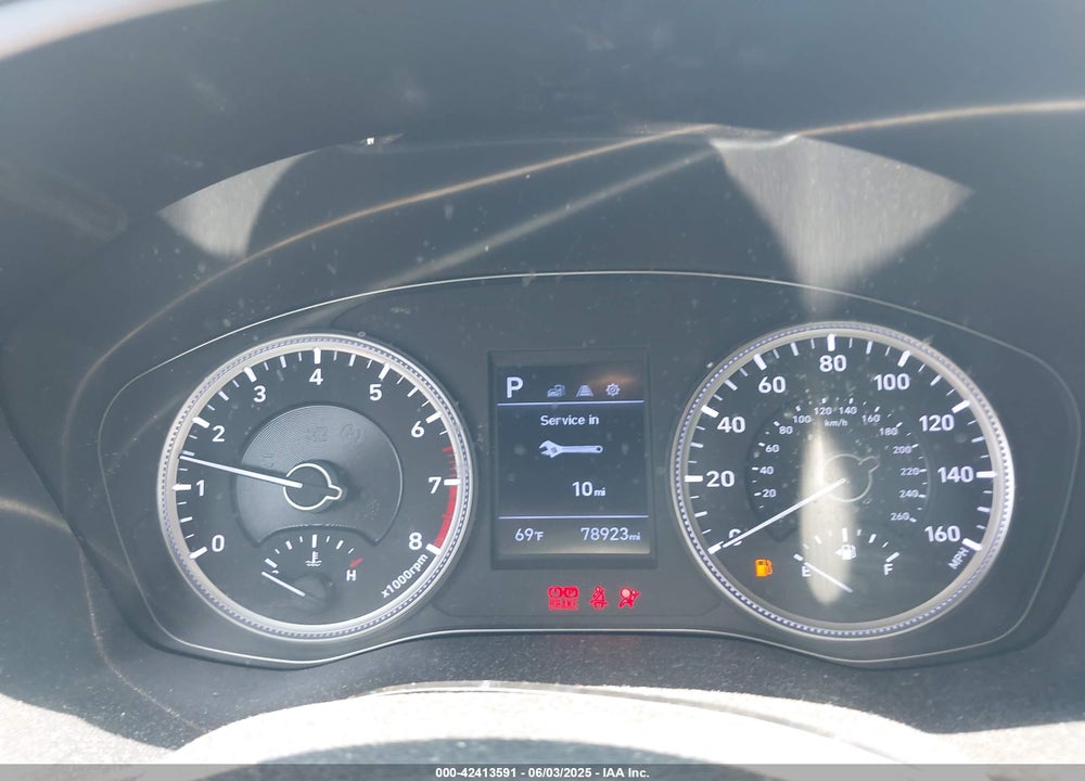 2019 HYUNDAI SANTA FE VIN: 5NMS23AD6KH112830