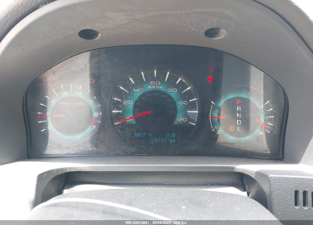 2010 FORD FUSION VIN: 3FAHP0HA9AR111391