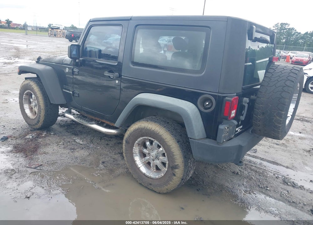 2011 JEEP WRANGLER / VIN: 1J4AA2D14BL521184