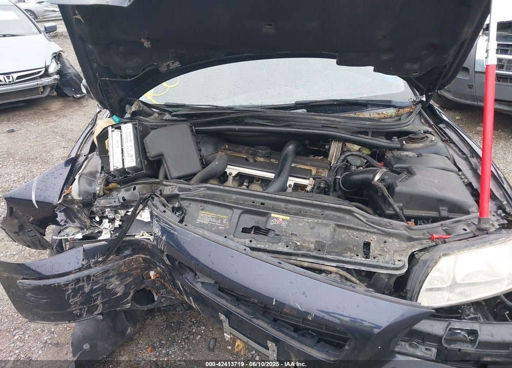 2008 VOLVO S60 2.5T VIN: YV1RH592182700816