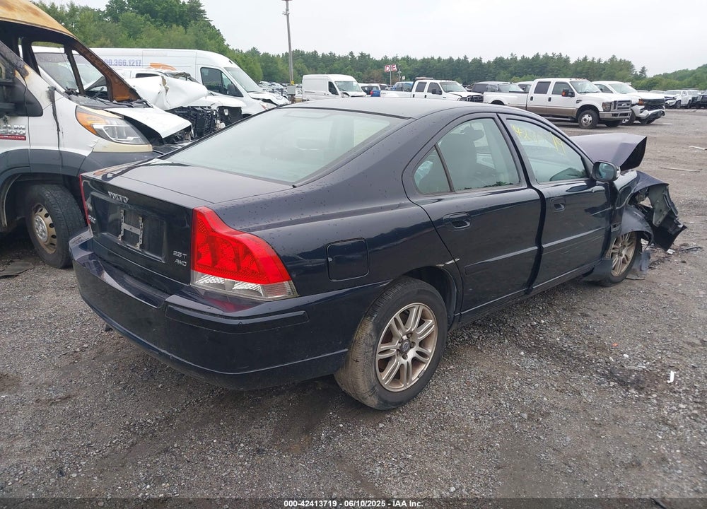 2008 VOLVO S60 2.5T VIN: YV1RH592182700816