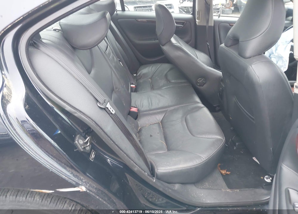 2008 VOLVO S60 2.5T VIN: YV1RH592182700816