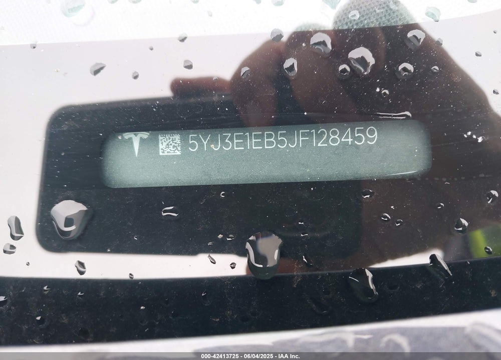 2018 TESLA MODEL 3 VIN: 5YJ3E1EB5JF128459