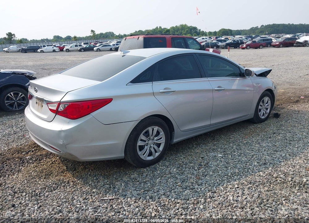 2013 HYUNDAI SONATA VIN: 5NPEB4AC9DH586013