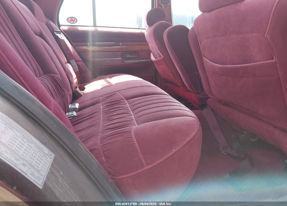 1992 MERCURY GRAND MARQUIS LS VIN: 2MECM75W4NX749141