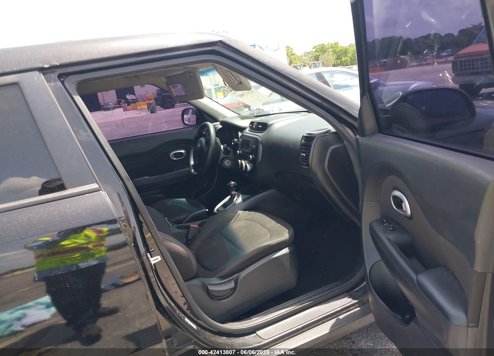 2015 KIA SOUL VIN: KNDJN2A26F7777638
