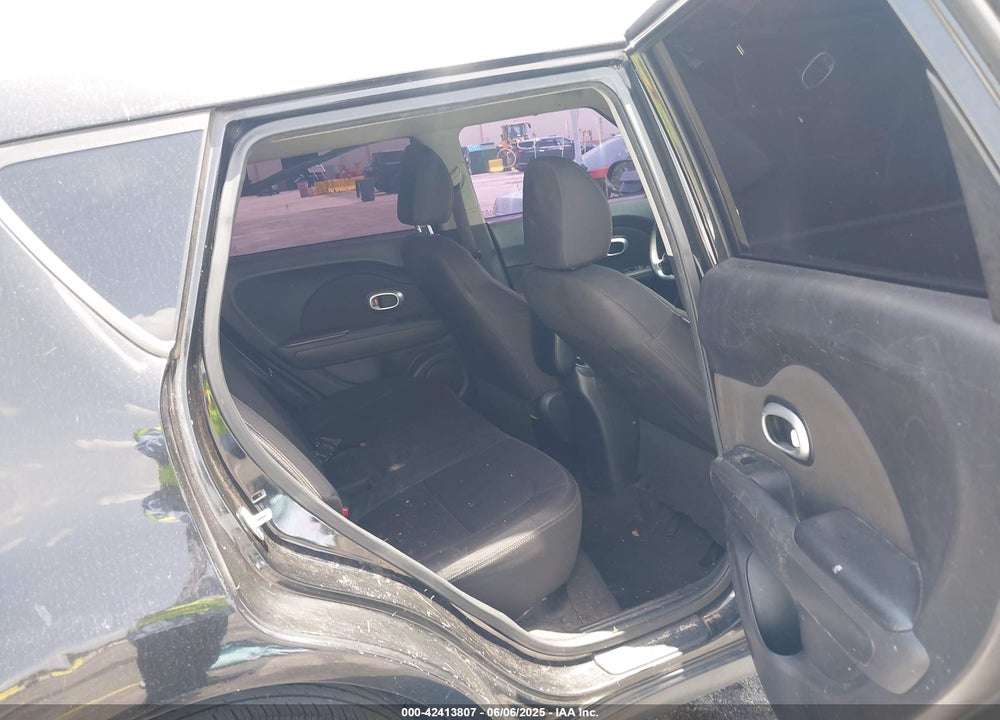 2015 KIA SOUL VIN: KNDJN2A26F7777638