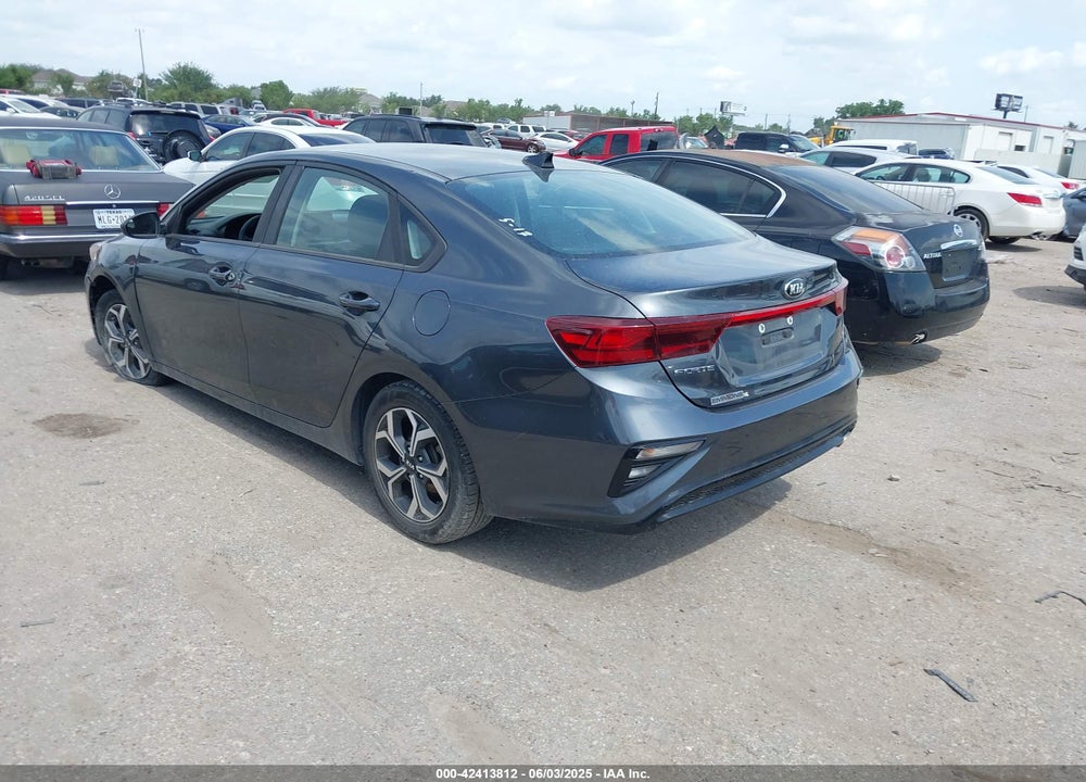 2019 KIA FORTE VIN: 3KPF24AD7KE041135