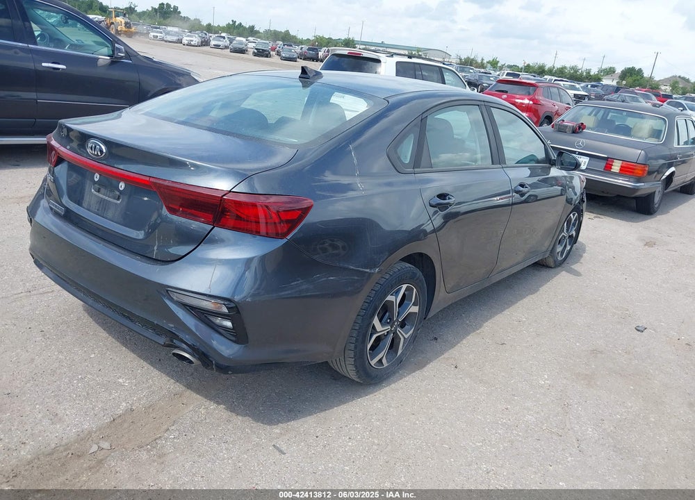 2019 KIA FORTE VIN: 3KPF24AD7KE041135