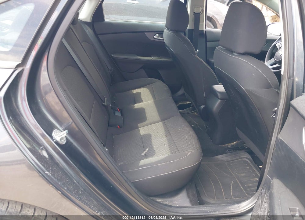 2019 KIA FORTE VIN: 3KPF24AD7KE041135
