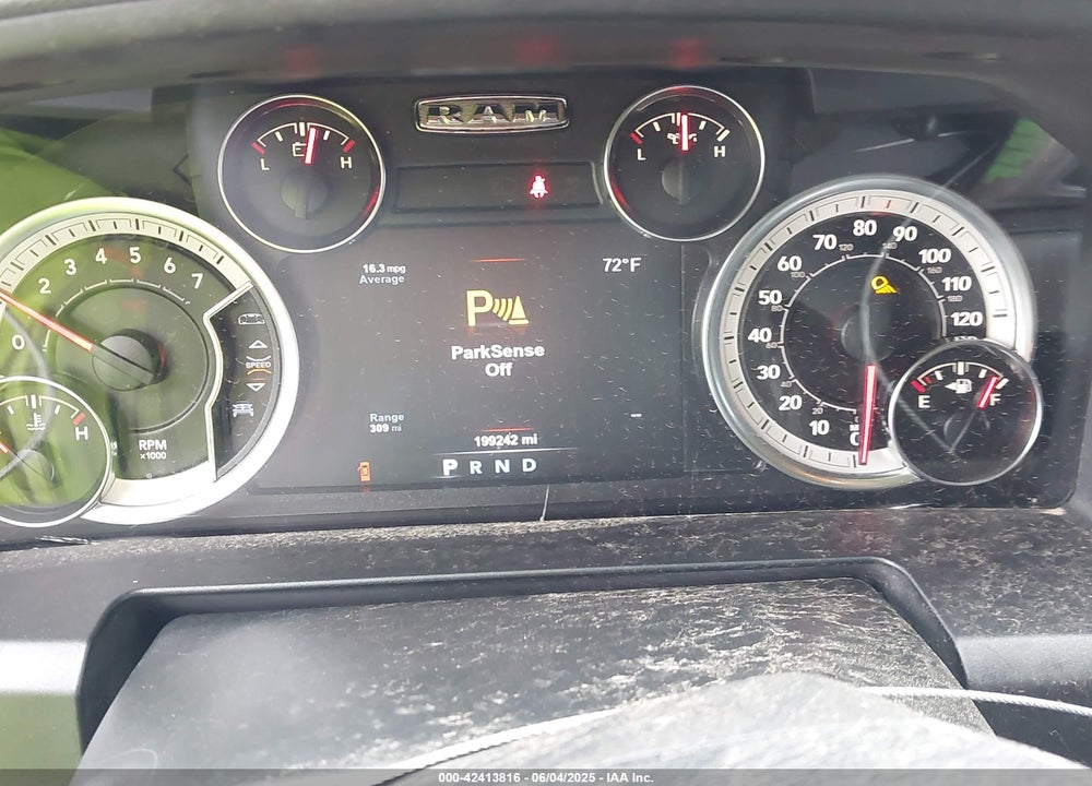 2019 RAM 1500 CLASSIC VIN: 1C6RR6LT5KS539539