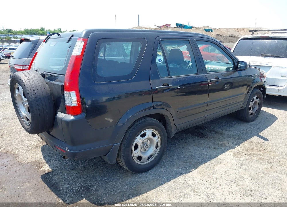 2006 HONDA CR-V LX VIN: JHLRD785X6C031898