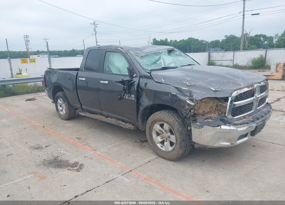 2017 RAM 1500 SLT  4X4 6'4 BOX VIN: 1C6RR7GG2HS776937