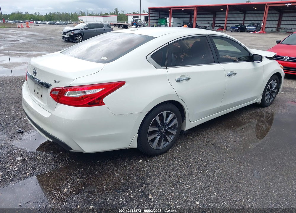 2017 NISSAN ALTIMA VIN: 1N4AL3AP8HC132609