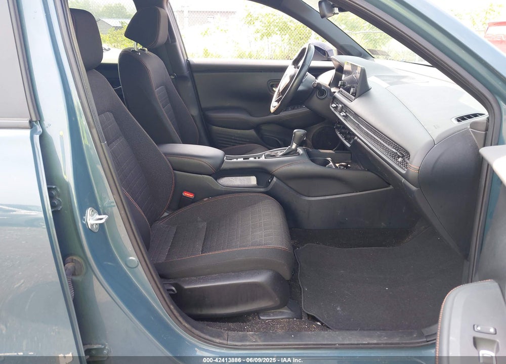 2023 HONDA HR-V VIN: 3CZRZ2H54PM724171