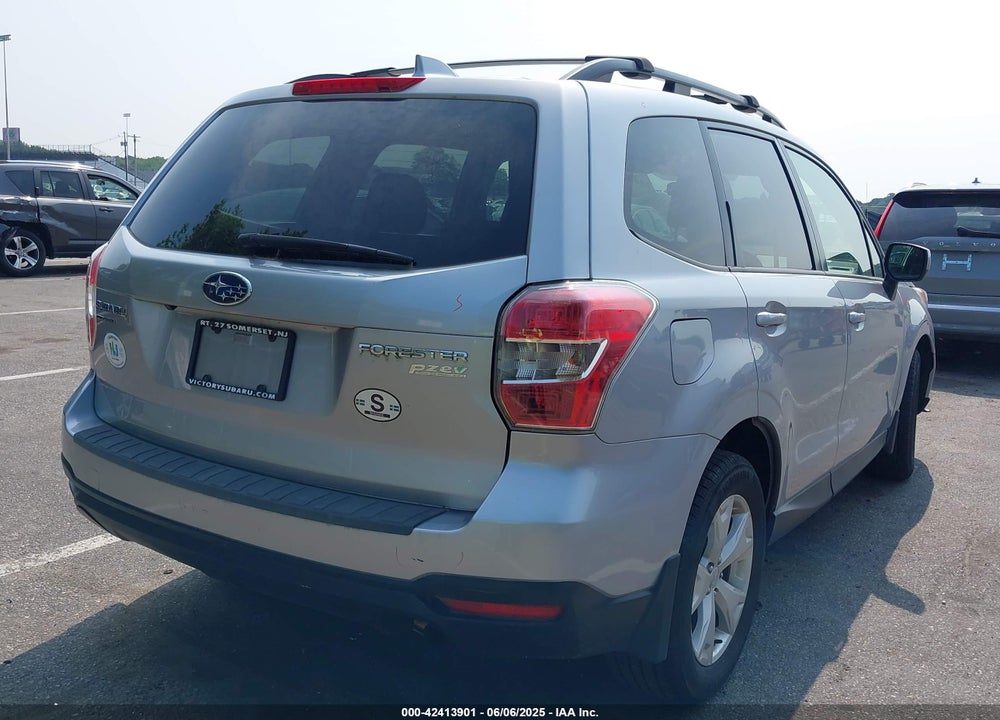 2016 SUBARU FORESTER VIN: JF2SJADC0GH420063