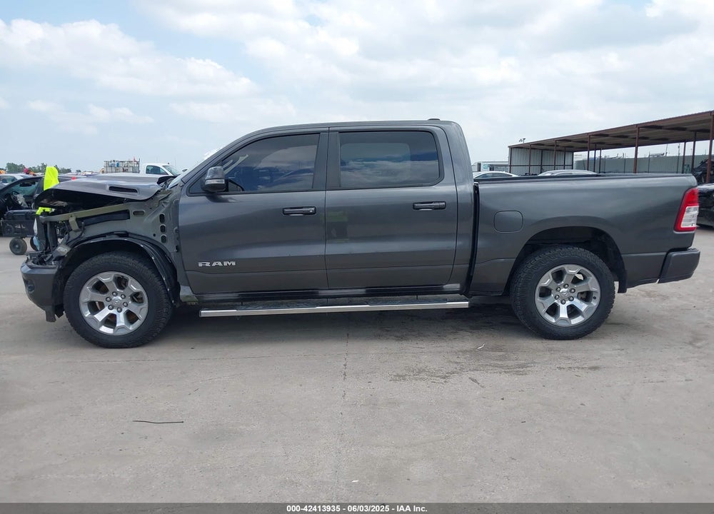 2019 RAM 1500 VIN: 1C6RREFT5KN822091