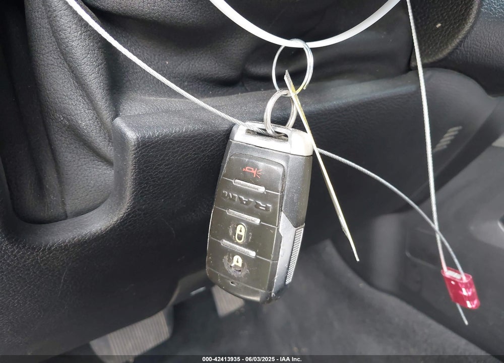 2019 RAM 1500 VIN: 1C6RREFT5KN822091