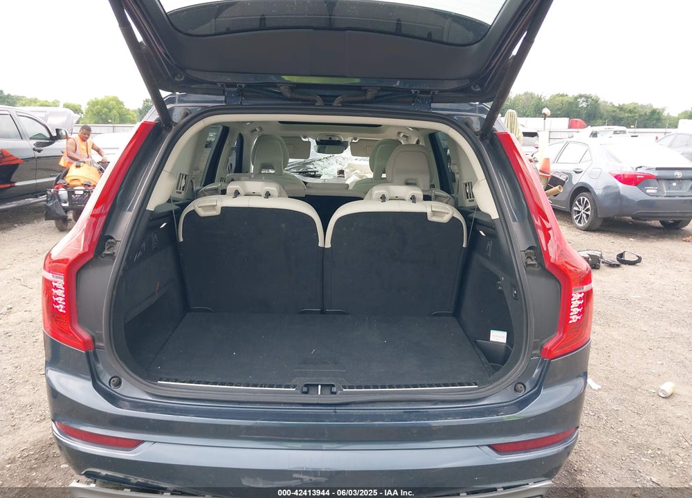 2020 VOLVO XC90 VIN: YV4102CK2L1546386