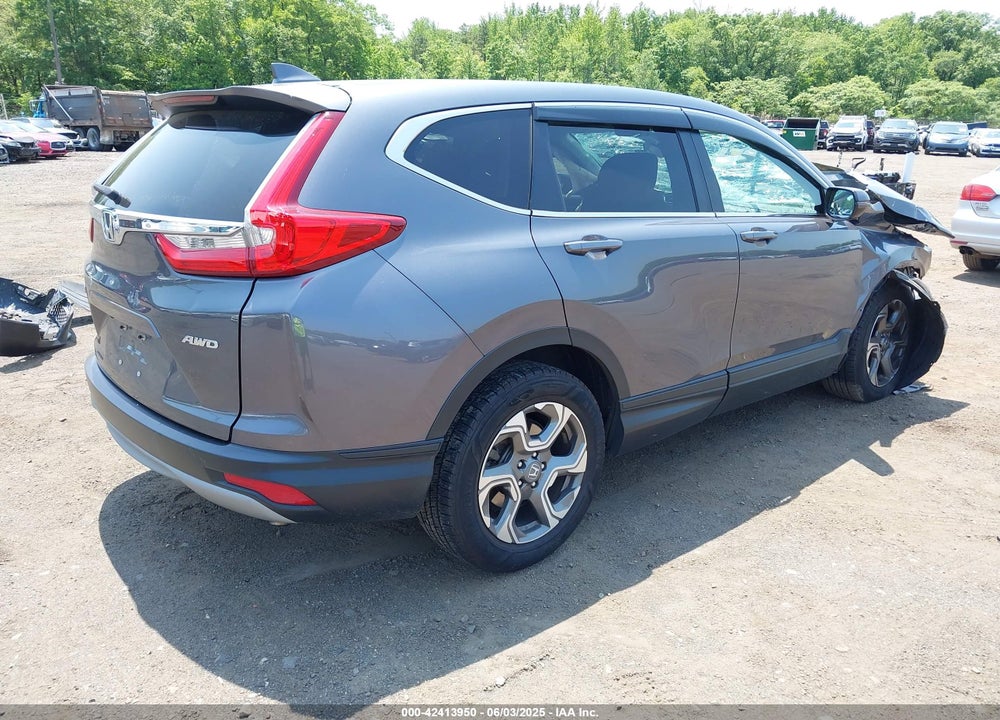 2018 HONDA CR-V VIN: 2HKRW2H56JH602374