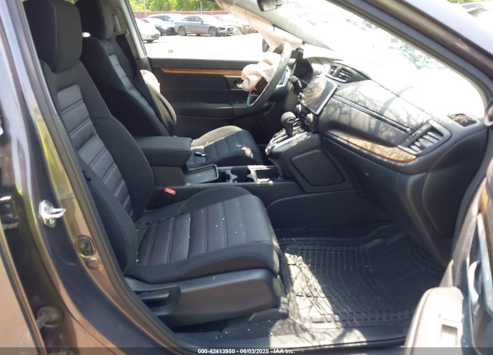 2018 HONDA CR-V VIN: 2HKRW2H56JH602374