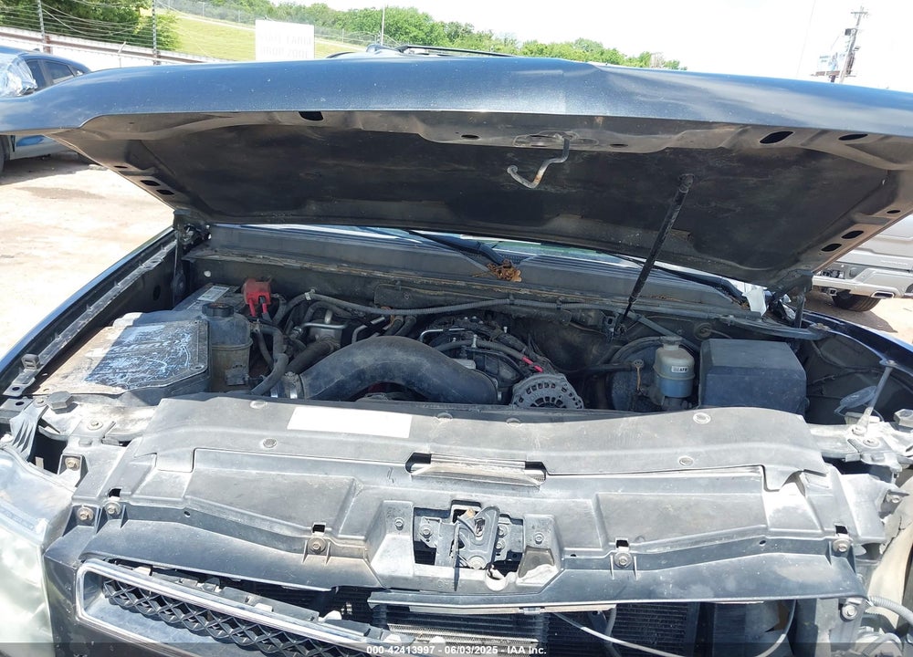 2010 CHEVROLET SUBURBAN 1500 VIN: 1GNUCJE08AR133987